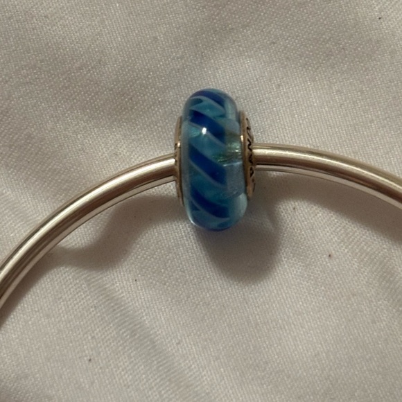 Blue Stripped Glads Bead - Picture 2 of 2